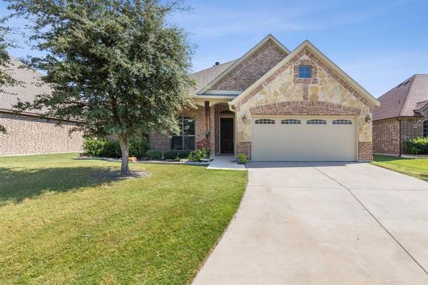 108 Northstar Lane,  Waxahachie,  TX 75165