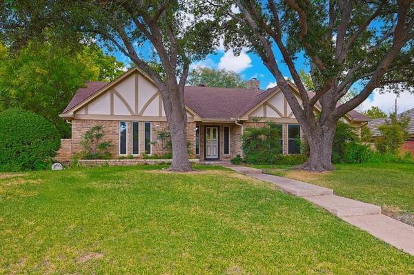 137 Addison Drive, Highland Village, TX 75077