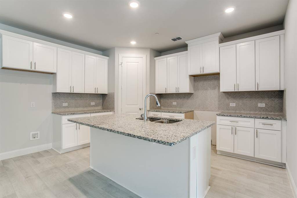 1006 Boyd Lane, Euless, TX 76040