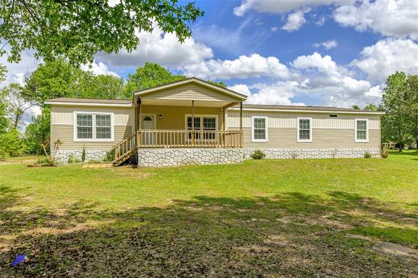 355 Tyler Road, Logansport, LA 71049