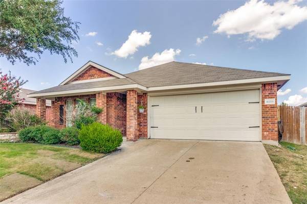 4006 Eric Drive, Heartland, TX 75126