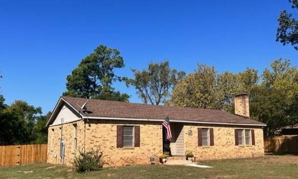 407 Baker Street,  Lindale,  TX 75771