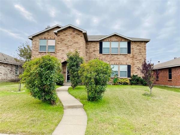 2817 Yellow Rose Lane, Lancaster, TX 75134