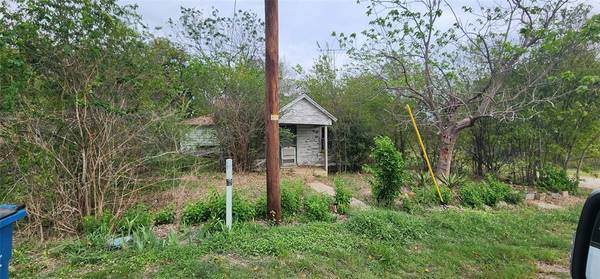 204 Cemetery Road,  Mexia,  TX 76667