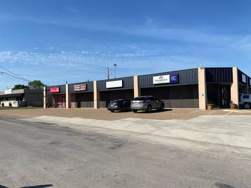 3411 E US Highway 377, Granbury, TX 76049