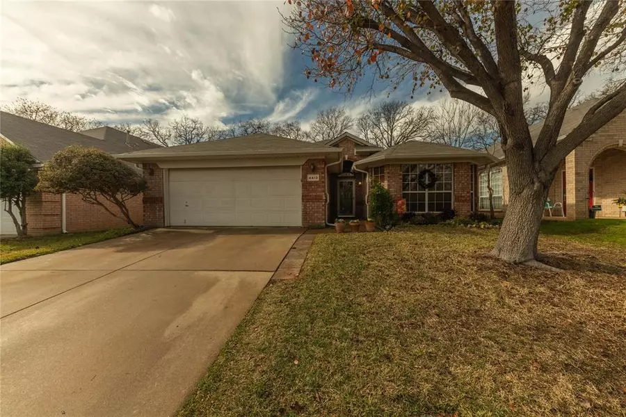 4413 Slick Rock Chase, Fort Worth, TX 76040