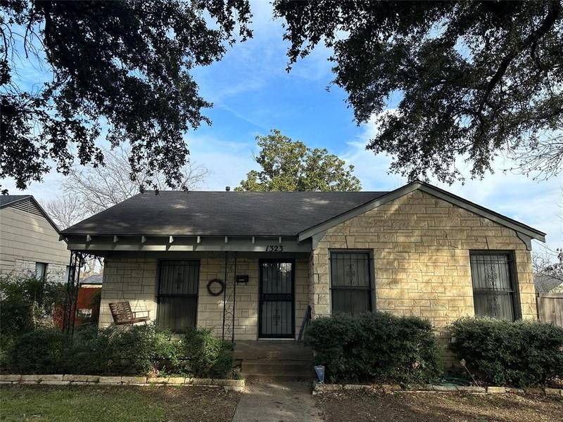 1323 Engle Avenue, Dallas, TX 75224