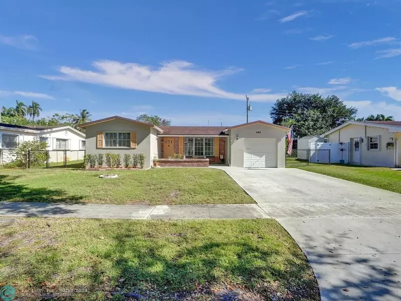 4908 SW 90th Ter, Cooper City, FL 33328