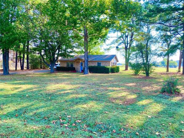 404 County Road 1605, Ravenna, TX 75476