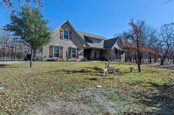 124 Jim Walters Drive, Runaway Bay, TX 76426