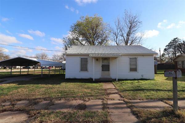 706 Prater Street, Brownwood, TX 76801