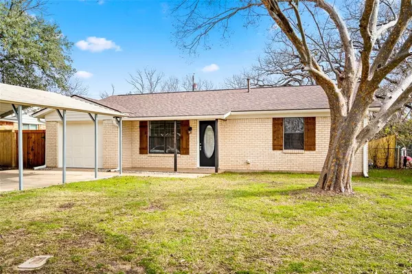 1826 S Center Street, Denison, TX 75021