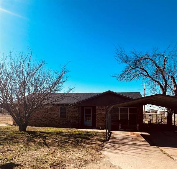 502 Avenue N, Anson, TX 79501