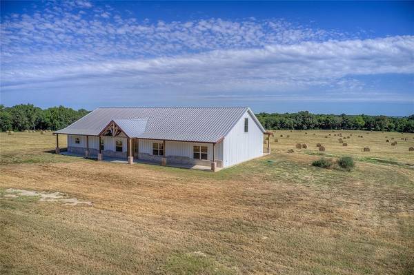 4447 County Road 2390 #B,  Winnsboro,  TX 75494