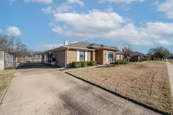 Coppell, TX 75019,414 Cooper Lane