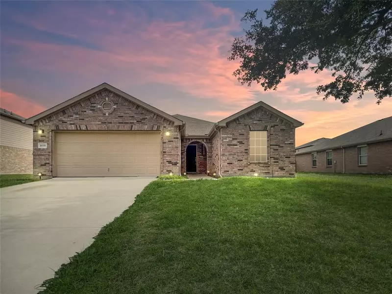 4618 Bridlewood Lane, Balch Springs, TX 75180