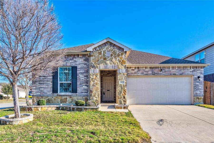 1601 Gayla Creek Drive, Little Elm, TX 75068