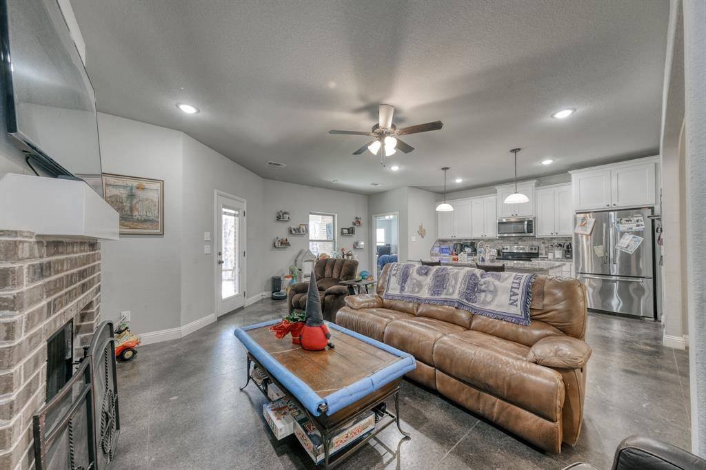 Weatherford, TX 76088,117 Ronnie Lane