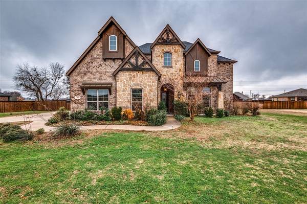 821 Cross Creek Court, Waxahachie, TX 75167