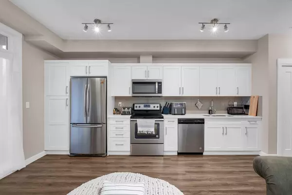 Calgary, AB T2X 4L2,20 Walgrove Walk SE #308