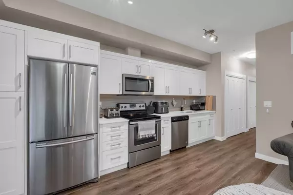 Calgary, AB T2X 4L2,20 Walgrove Walk SE #308