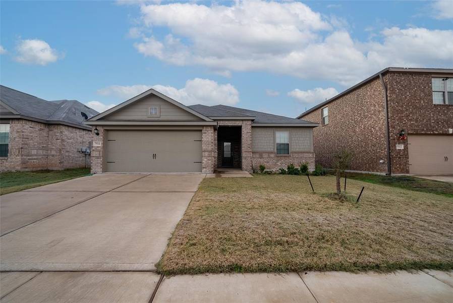 7516 Thunder River Road, Fort Worth, TX 76120