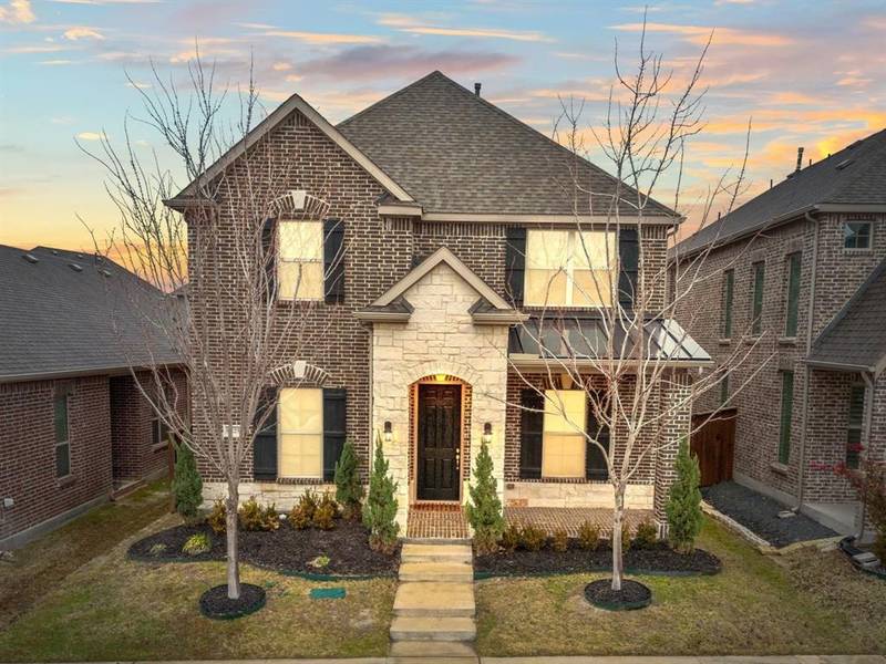 8225 Zoysia Lane, Dallas, TX 75252