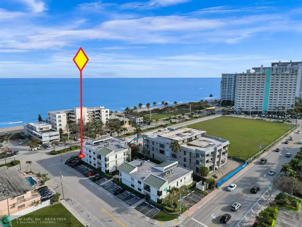 Lauderdale By The Sea, FL 33308,4140 N Ocean Dr  #202E