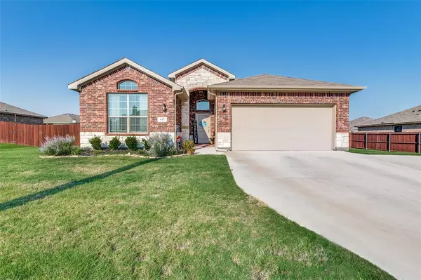 413 Harbor Drive, Azle, TX 76020