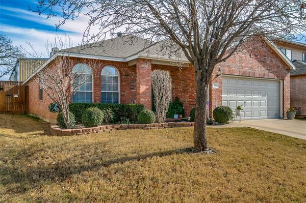 4004 Juniper Court, Fort Worth, TX 76040