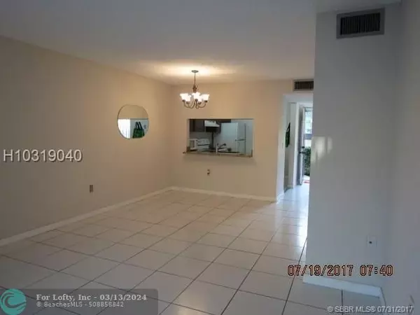 Pembroke Pines, FL 33024,104 NW 93rd Ave  #102