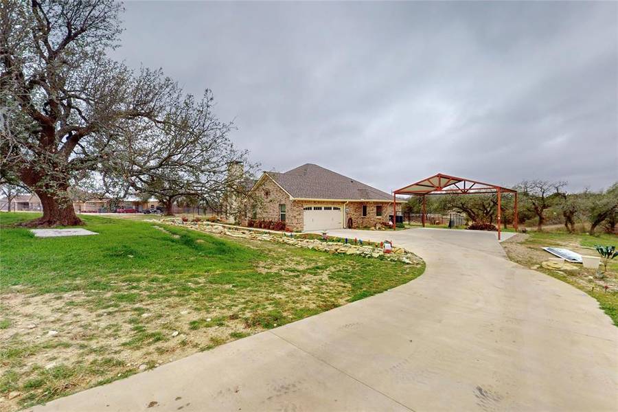 1019 Justin Drive, Springtown, TX 76082