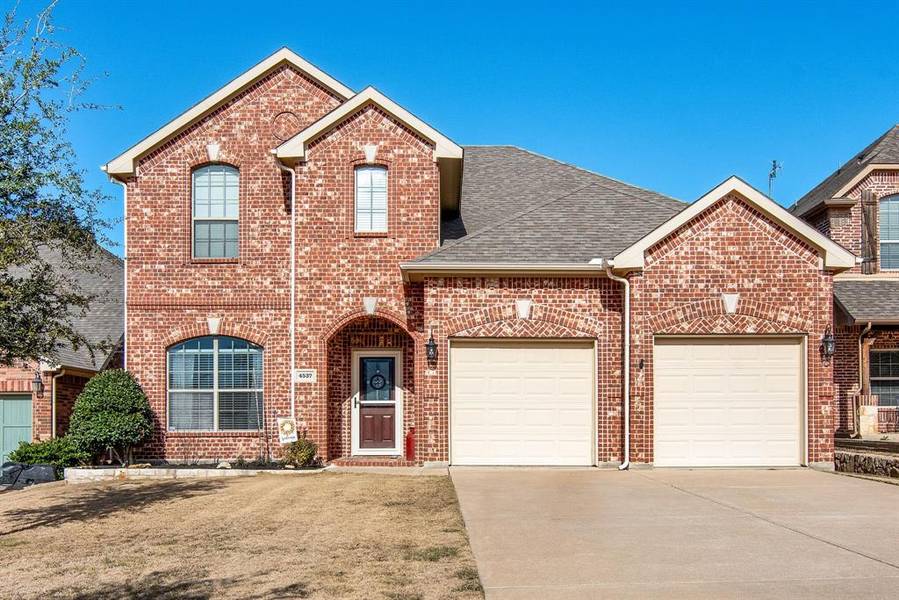 4537 Duck Creek Lane, Fort Worth, TX 76262