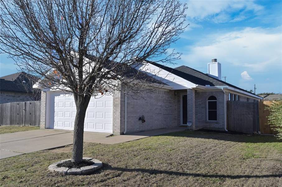 1148 Whispering Meadows, Crowley, TX 76036