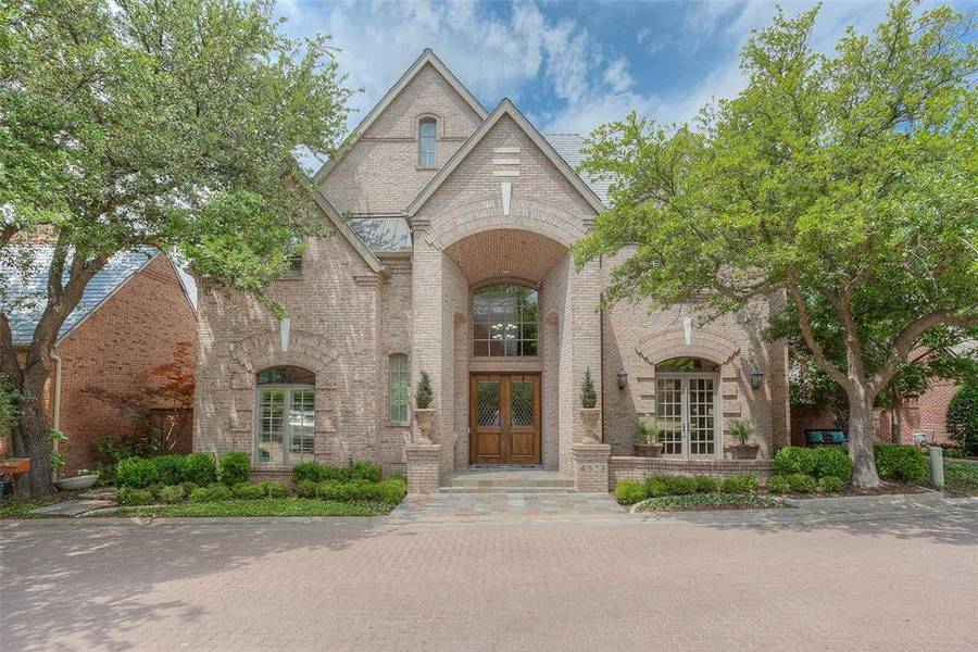 4907 Westbriar Drive, Fort Worth, TX 76109