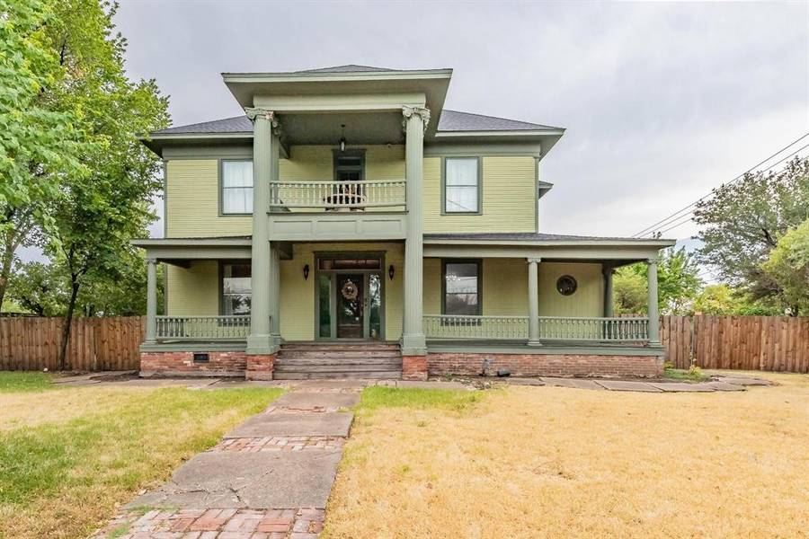 203 S Wood Street, Ferris, TX 75125