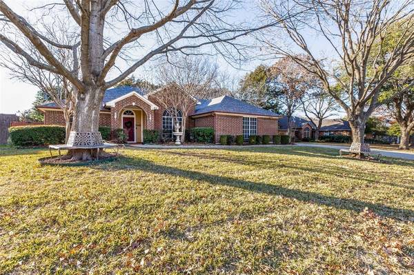 713 Sleepy Hollow Drive, Cedar Hill, TX 75104