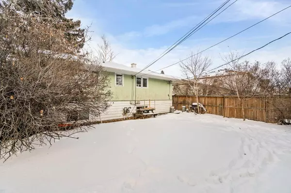 Calgary, AB T2T 0T1,2415 22 AVE SW