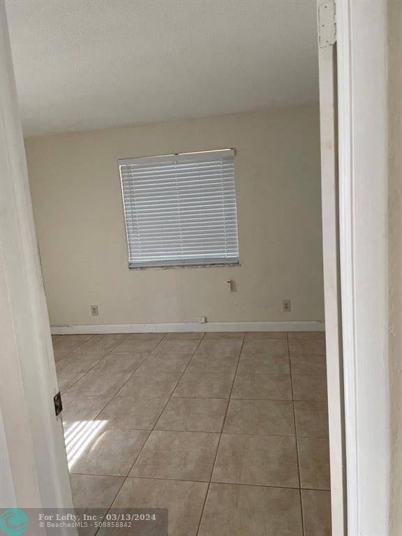 Wilton Manors, FL 33334,2607 NE 8th Ave  #49