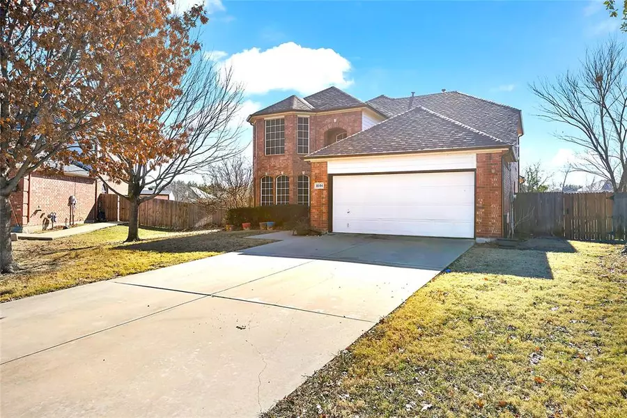 8104 Mansanillo Court, Arlington, TX 76002