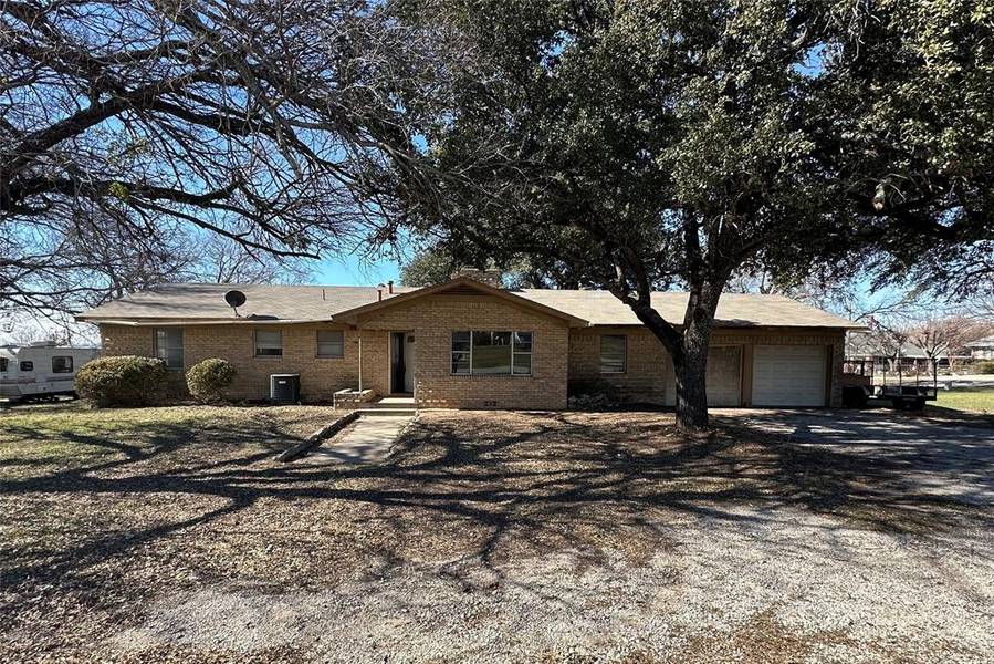 106 S Dogwood Street, Rhome, TX 76078