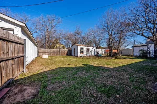 Denison, TX 75090,1227 W Woodard Street