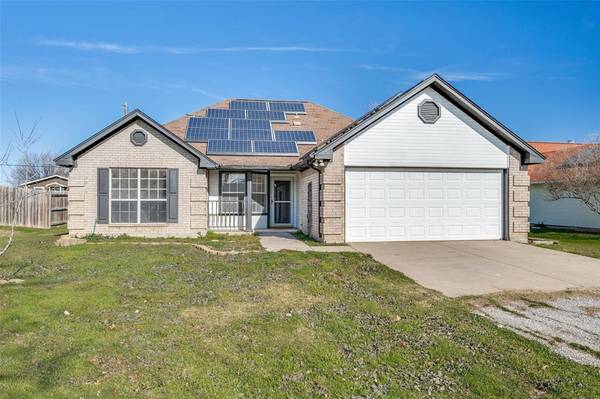 630 Stagecoach Drive, Oak Point, TX 75068