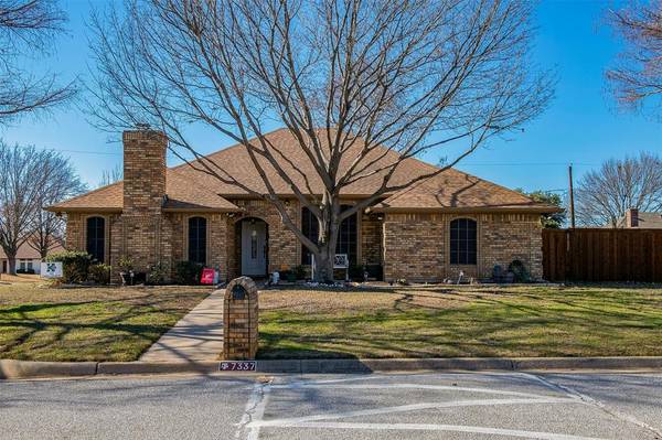 7337 Century Drive, North Richland Hills, TX 76182