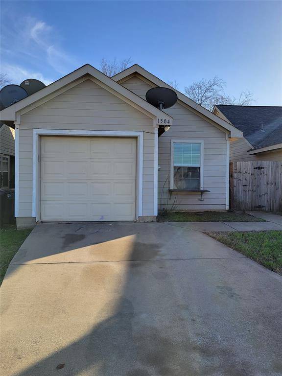 1504 Pine Lane, Fort Worth, TX 76140