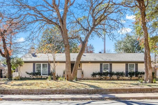 3304 Lynnwood Drive, Arlington, TX 76013