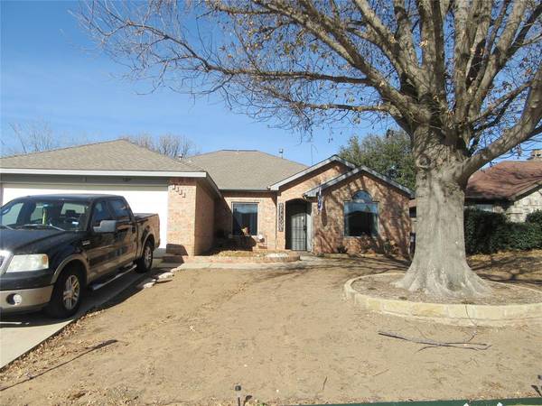 3209 Athens Drive, Corinth, TX 76210