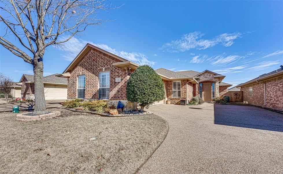 208 Oleander Place, Waxahachie, TX 75165