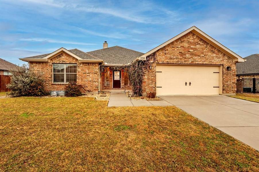 328 Stanley Drive, Aubrey, TX 76227