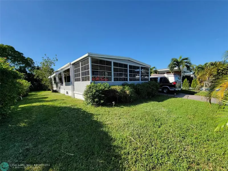 2375 SW 83rd Ter, Davie, FL 33324